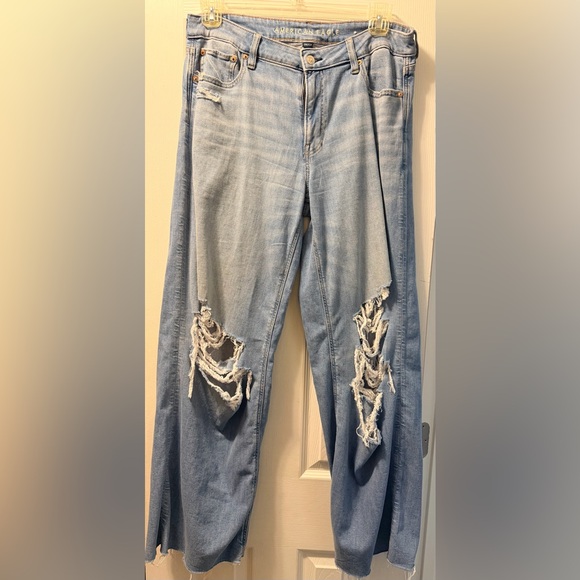 American Eagle Outfitters Denim - American Eagle low-rise baggy wide leg jeans